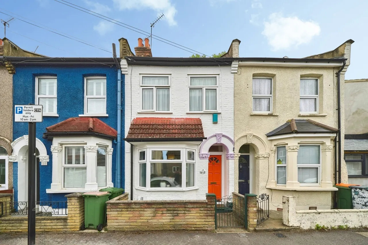 2 bed house for sale — Mafeking Road, LONDON, London, E16