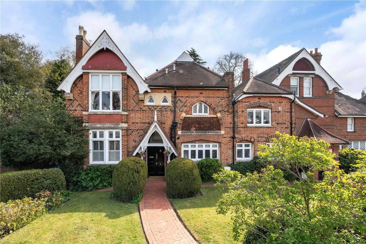 2 bed flat for sale — Glencairn House, 70 Ridgway, Wimbledon, London, SW19 4RA