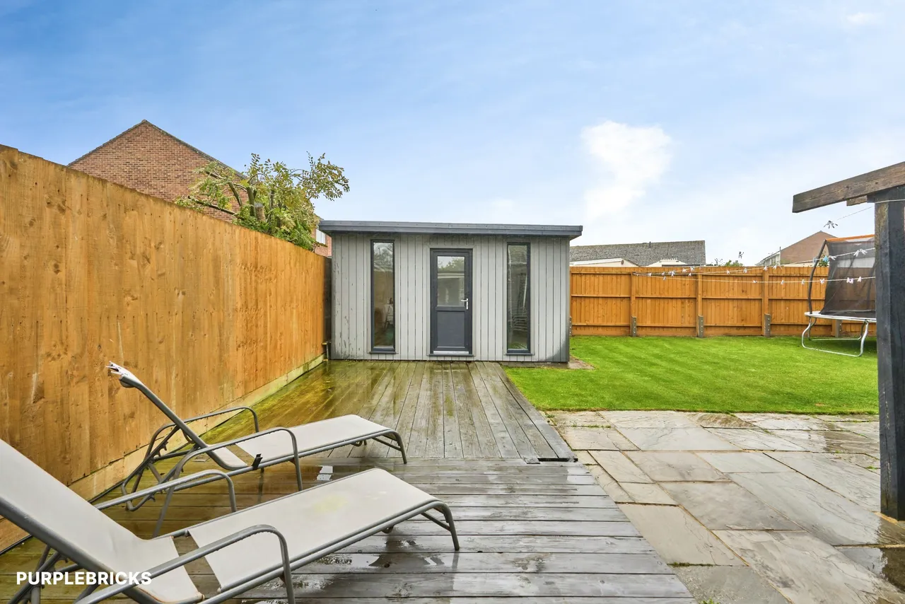 Wellington Road, Carisbrooke, PO30, photo 15
