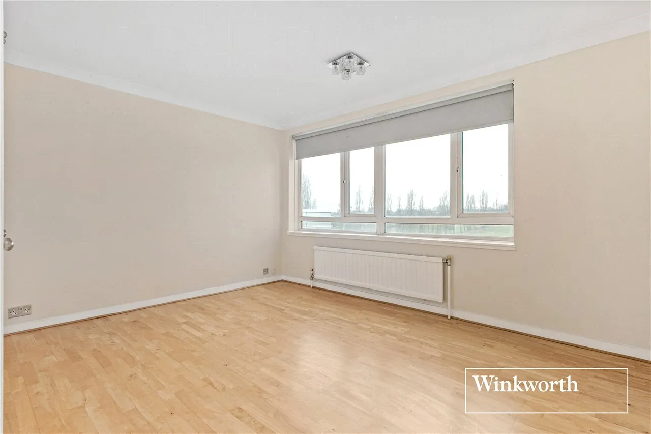 Regents Park Road, Finchley, London, N3, photo 11