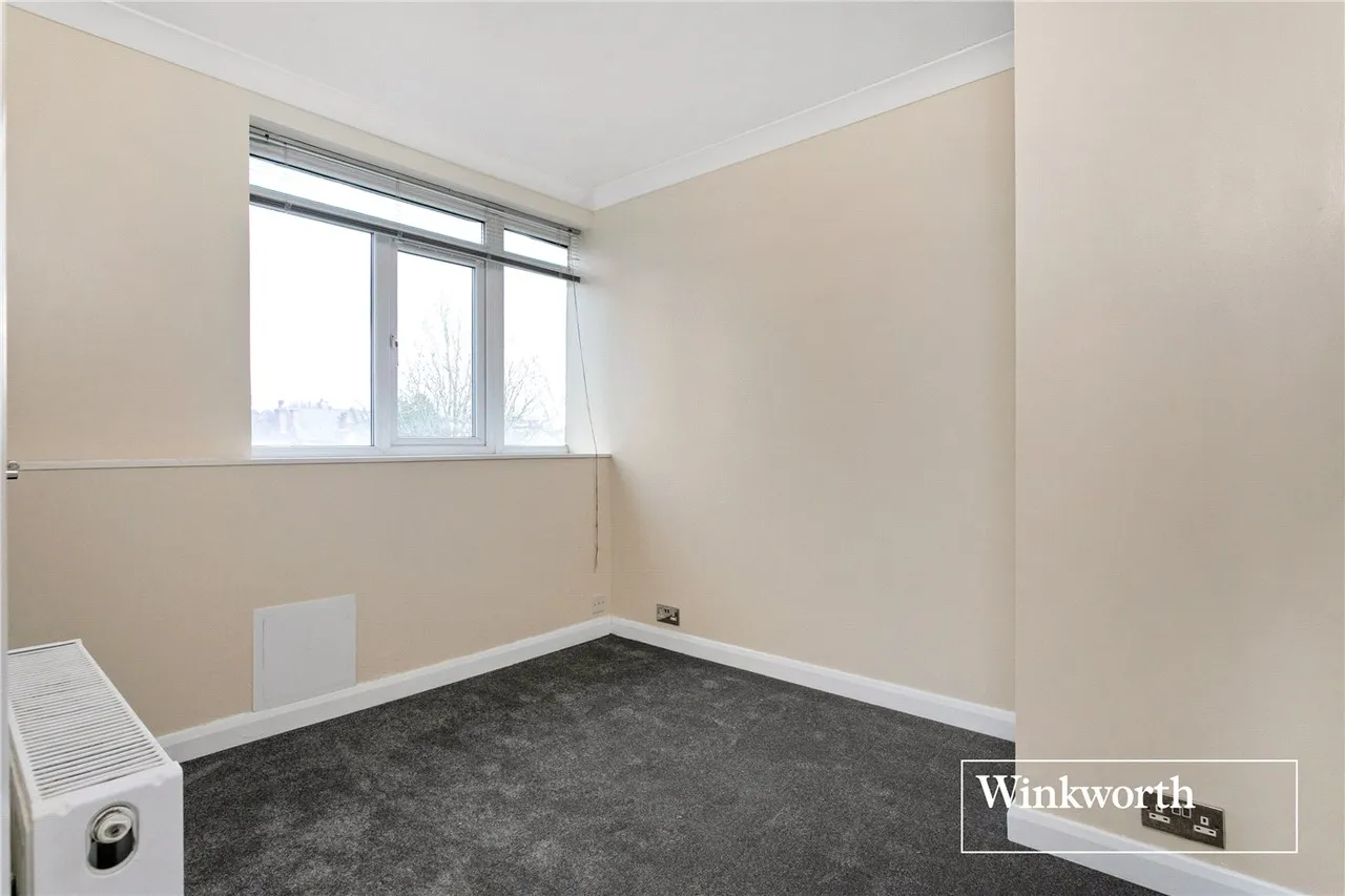 Regents Park Road, Finchley, London, N3, photo 9