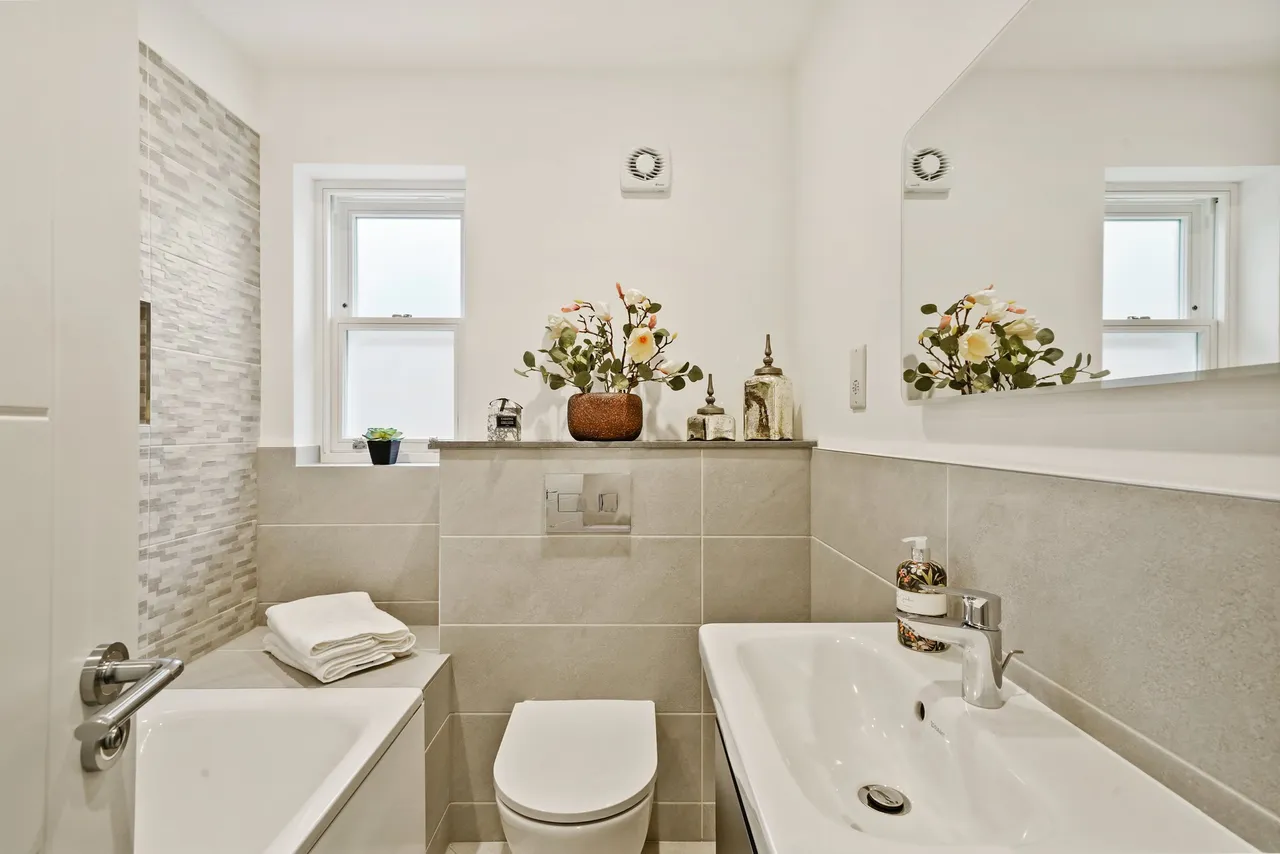 Riefield Road, Eltham, London, SE9 2QA, photo 11