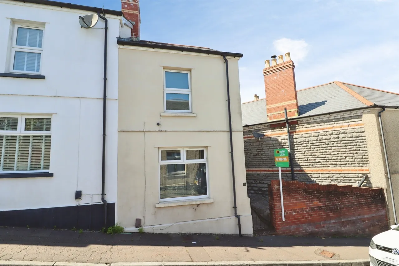 2 bed house for sale, Cliff Street, Penarth, CF64