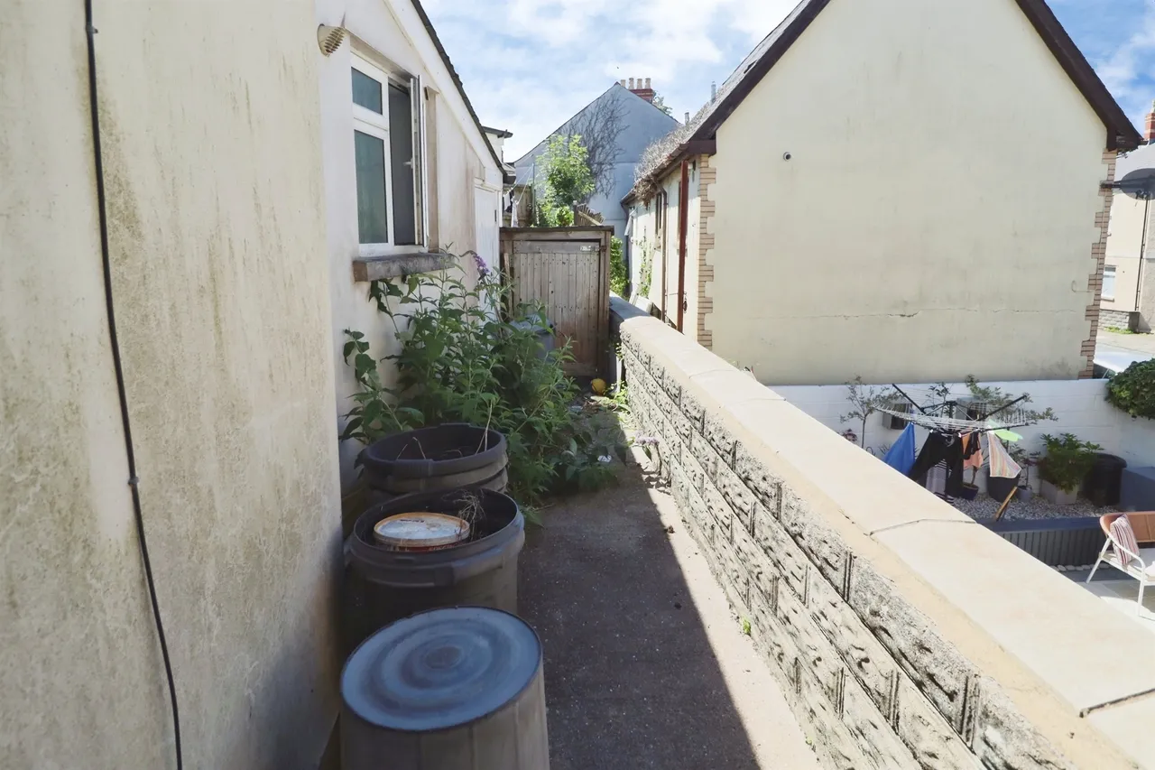Cliff Street, Penarth, CF64, photo 9
