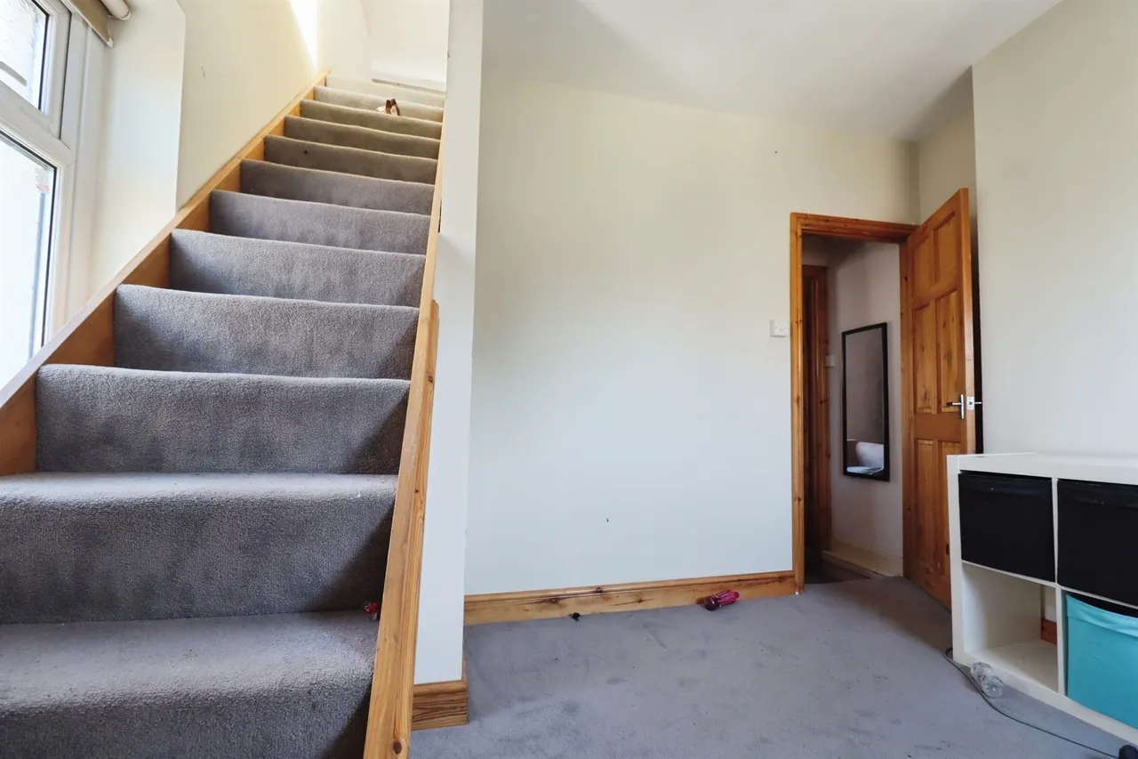 Cliff Street, Penarth, CF64, photo 7