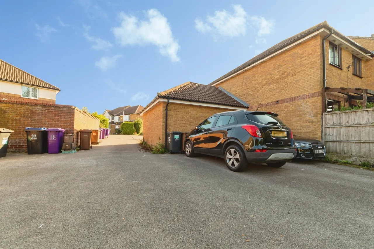 Kristiansand Way, Letchworth Garden City, SG6, photo 17