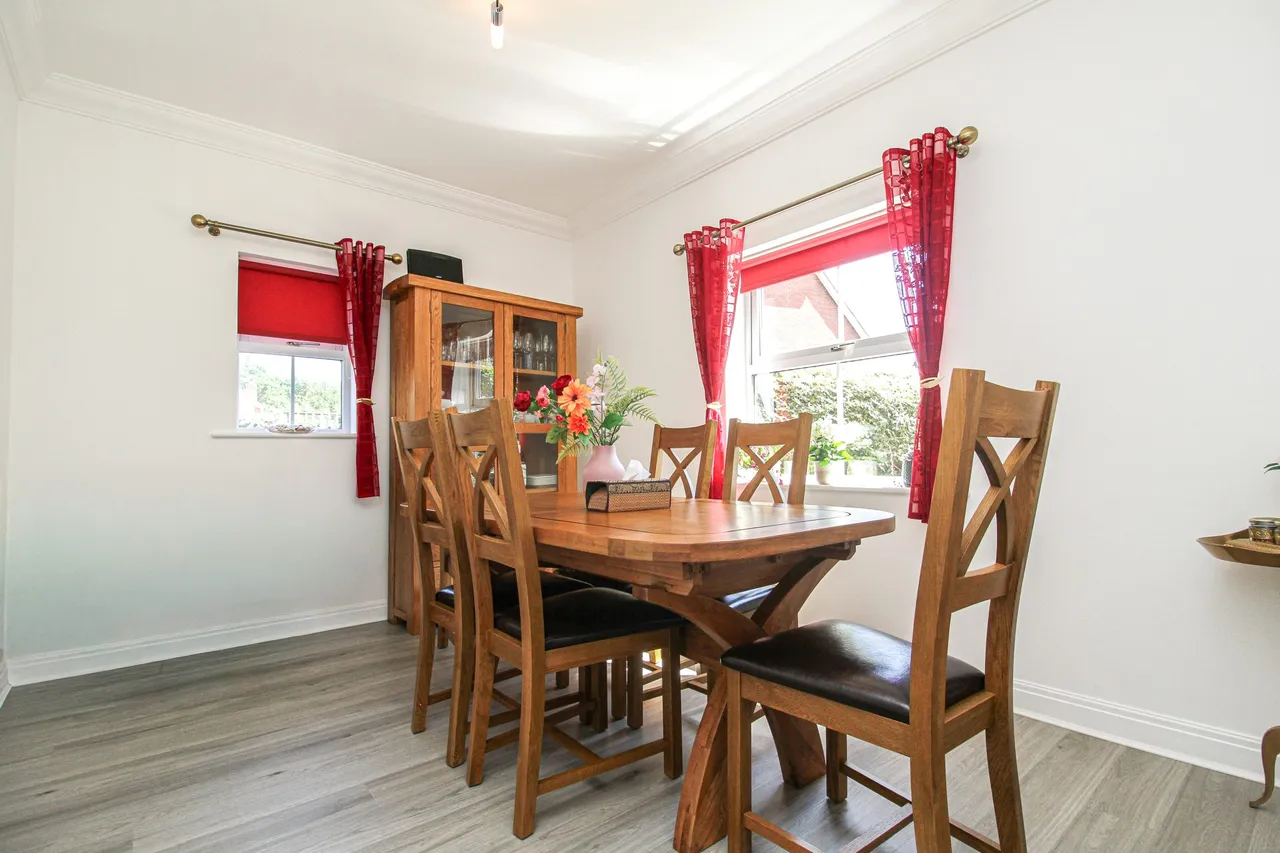 Winchfield Close, Fleet, GU51 1EQ, photo 11