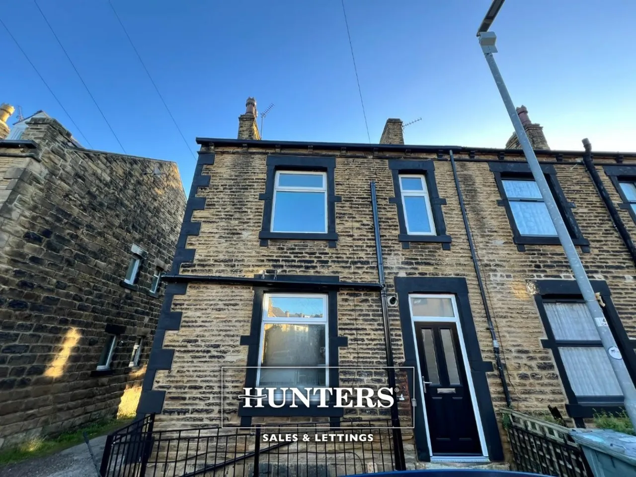 2 bed house to rent, Clough Street, Leeds, LS27