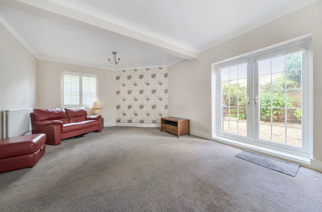 Fishbourne Road East, Chichester, PO19, photo 2