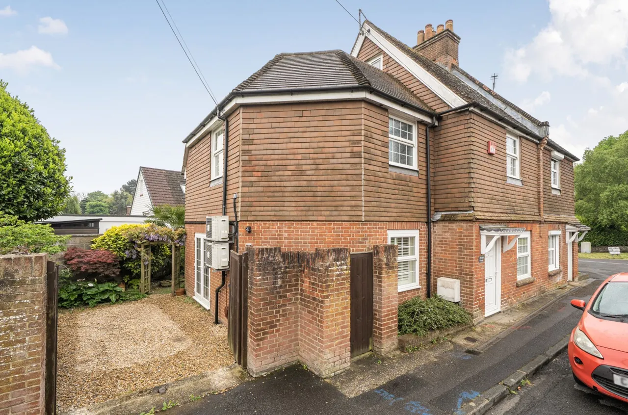 Fishbourne Road East, Chichester, PO19, photo 15