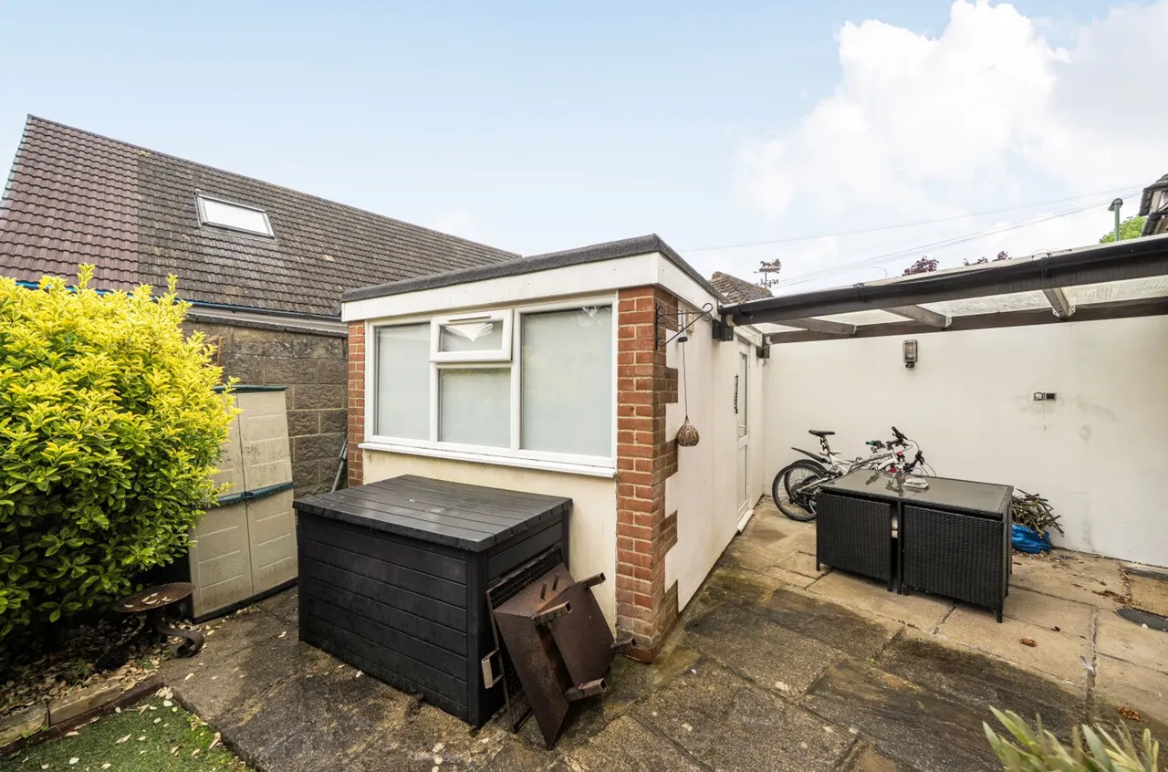 Fishbourne Road East, Chichester, PO19, photo 12