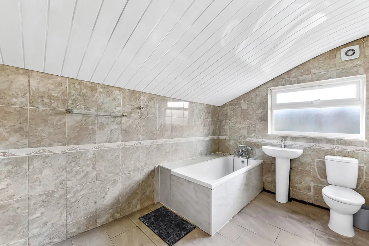 64 Lowden Road, Edmonton, London, N9 8RN, photo 4