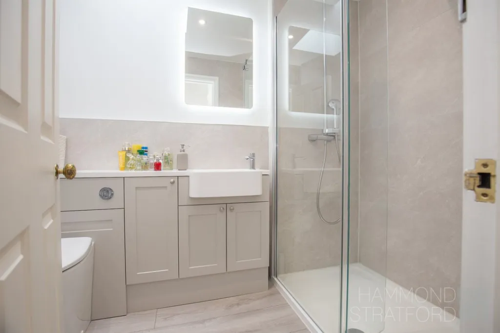 Blofield Road, Brundall, photo 18