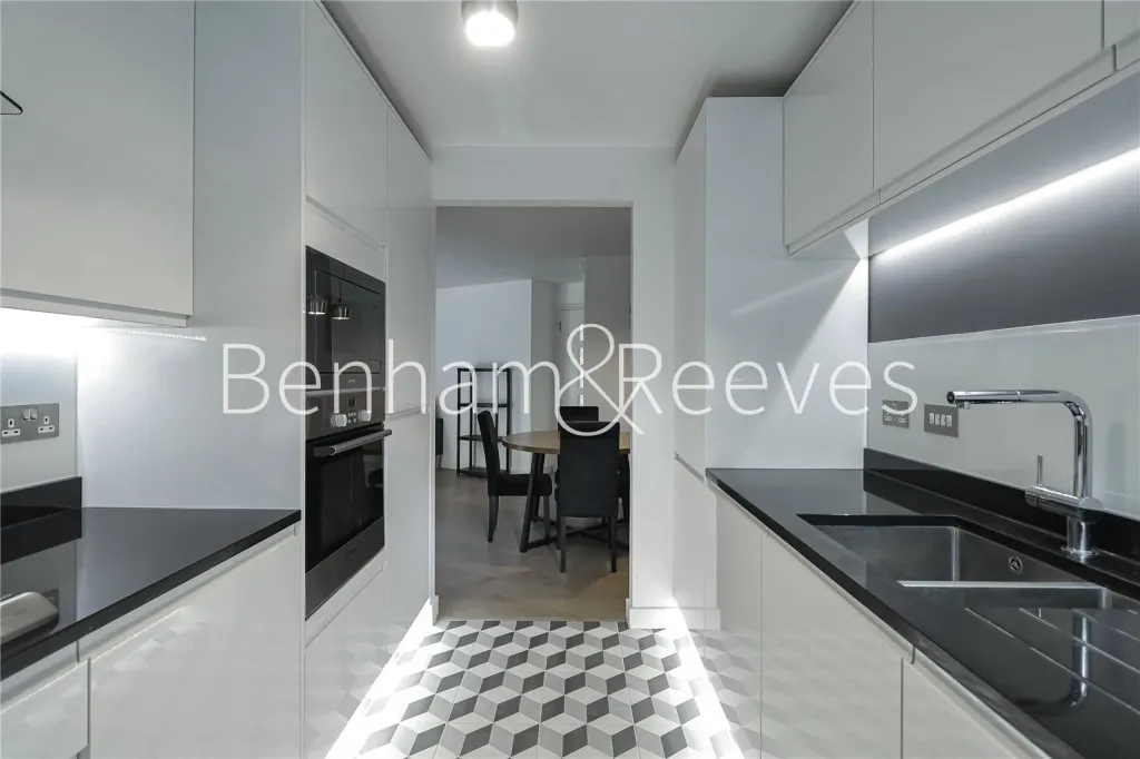 Bridgeport Place, Wapping, E1W, photo 2