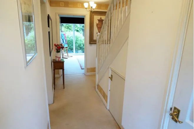 Brandon Walk, Sutton-In-Ashfield, NG17, photo 6