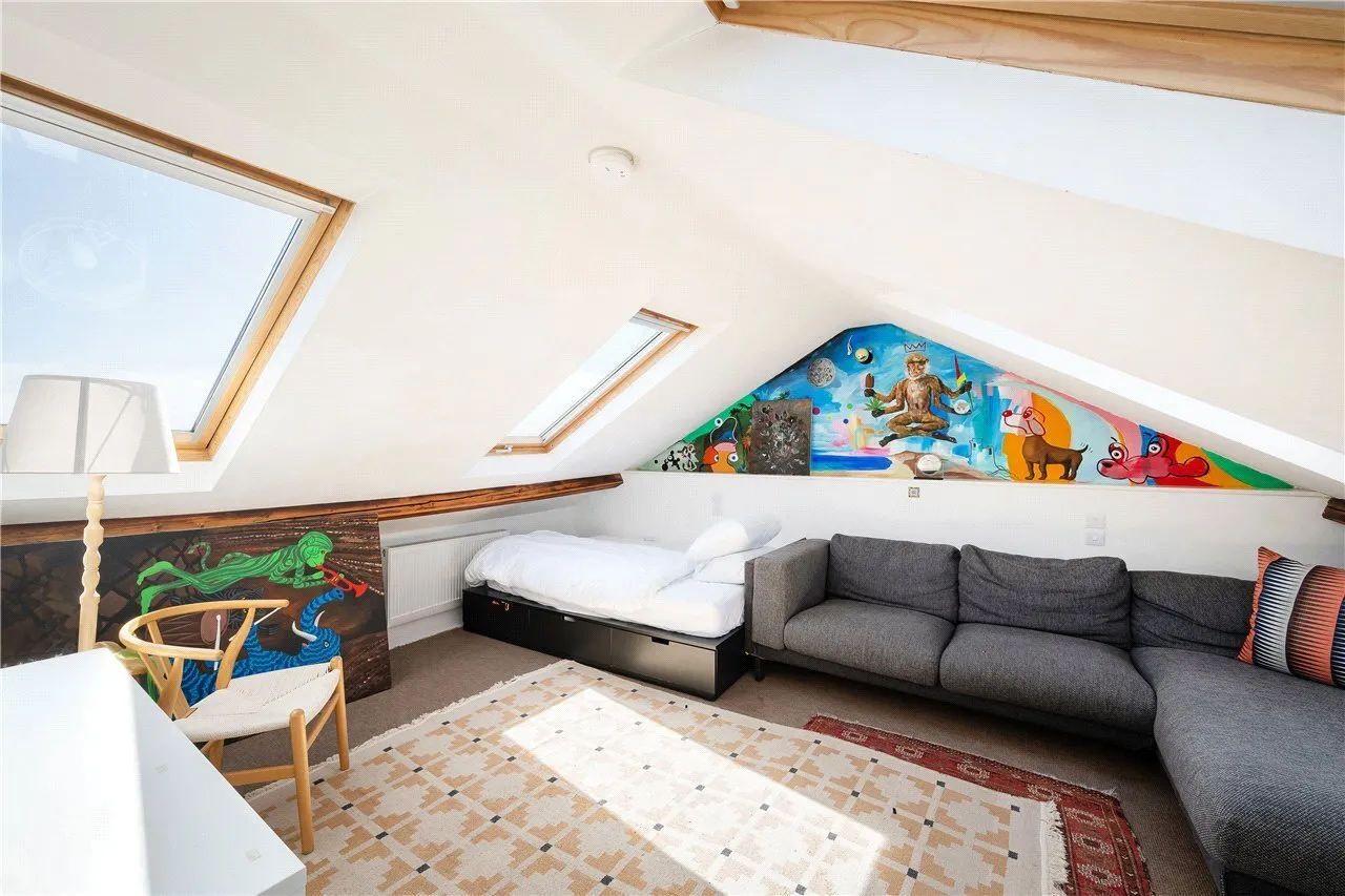Regents Park Road, Primrose Hill, London, NW1, photo 8