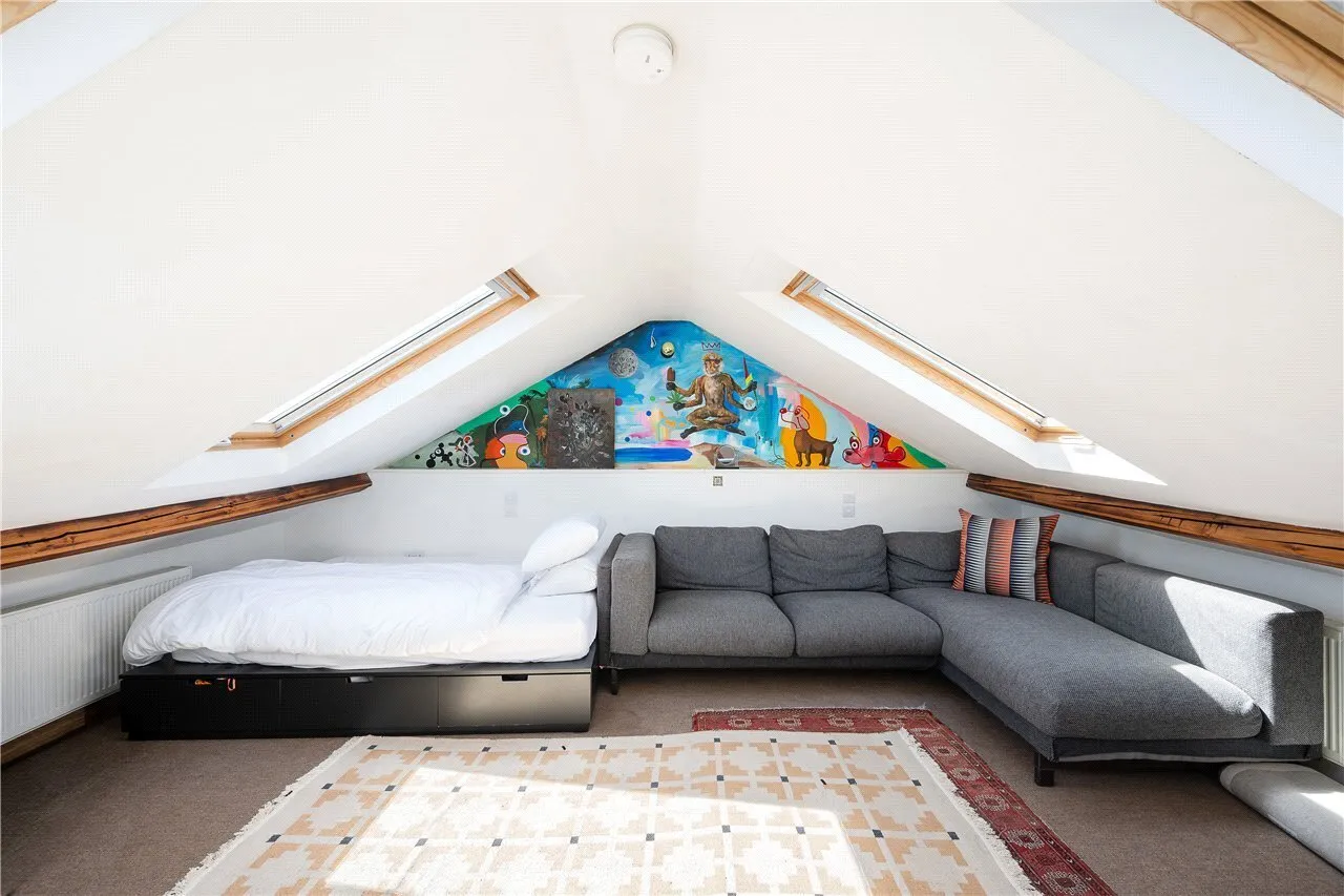 Regents Park Road, Primrose Hill, London, NW1, photo 9