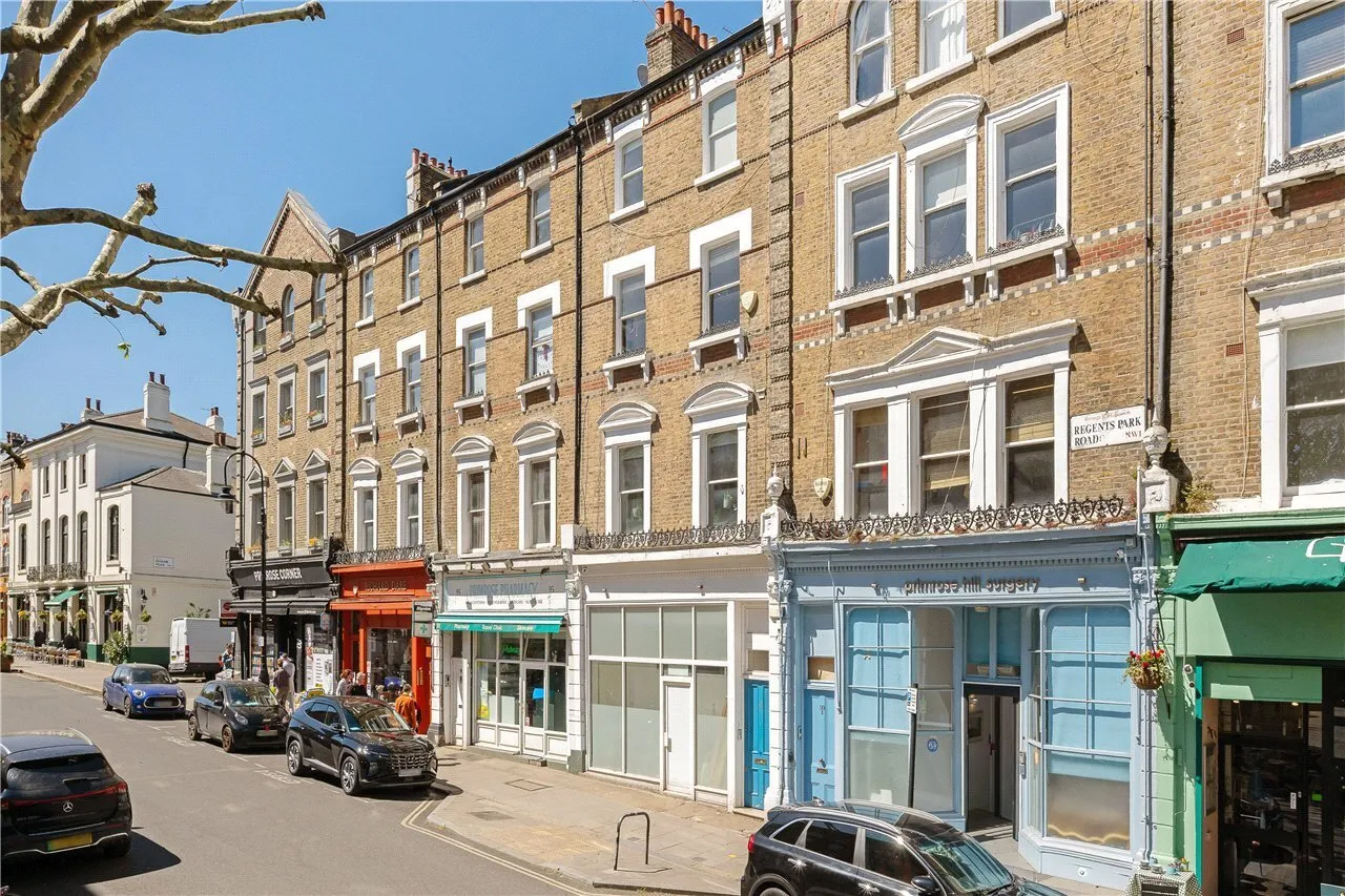 3 bed flat for sale — Regents Park Road, Primrose Hill, London, NW1