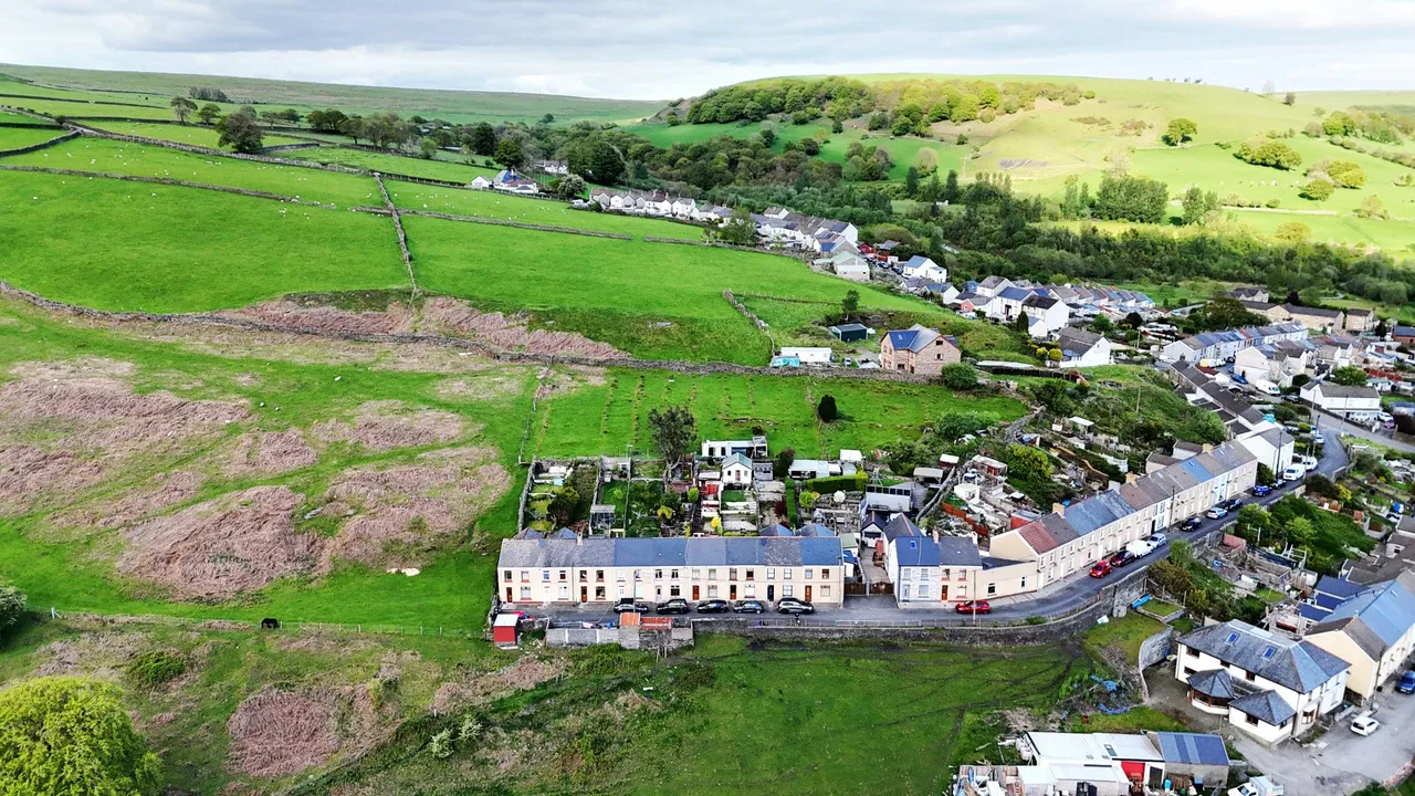 Bedlinog Terrace, Treharris, CF46, photo 26