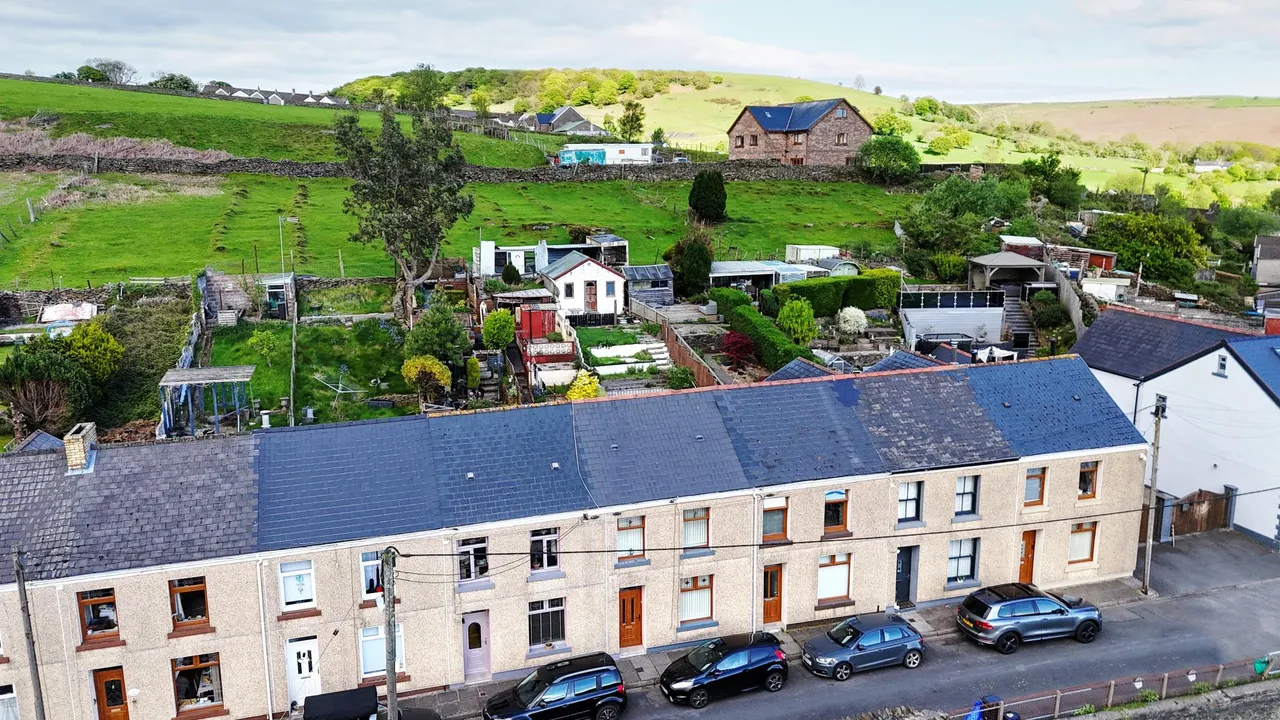 Bedlinog Terrace, Treharris, CF46, photo 11