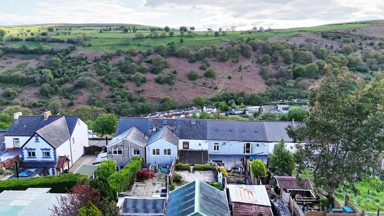 Bedlinog Terrace, Treharris, CF46, photo 13