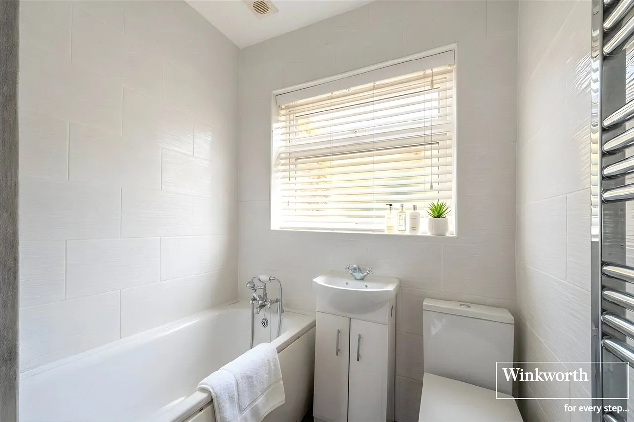 Barford Close Hendon London Nw4, photo 3