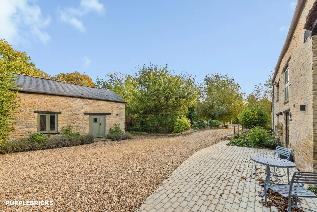 Mill Farm, Black Bourton, OX18, photo 40