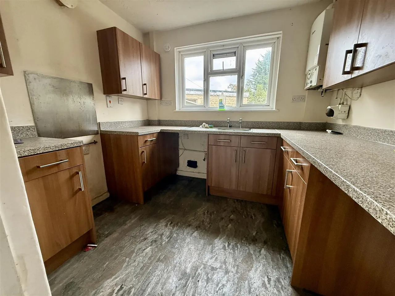 Ladyfield Road, Chippenham, SN14, photo 6
