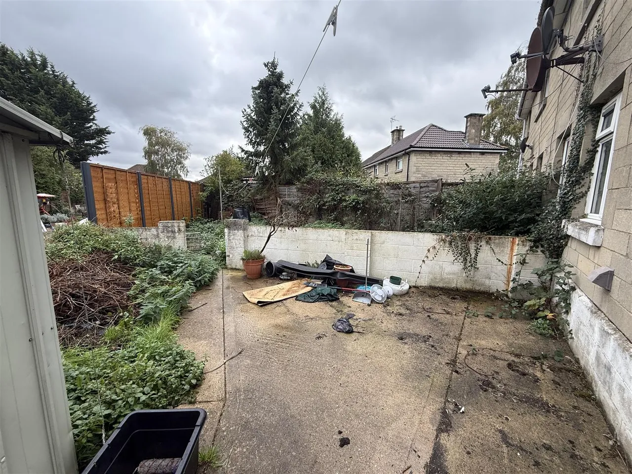 Ladyfield Road, Chippenham, SN14, photo 2