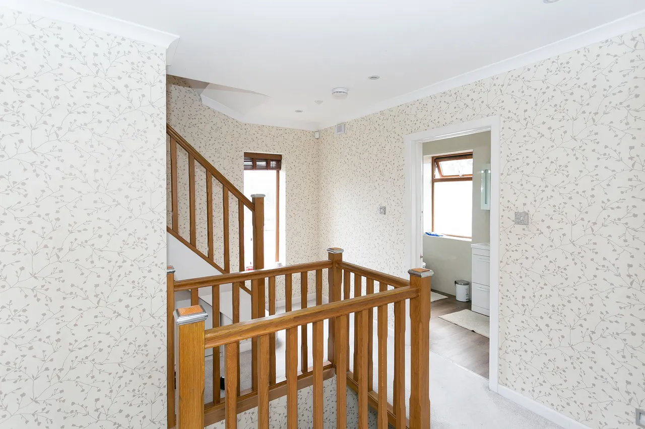 Garston, WD25, photo 28