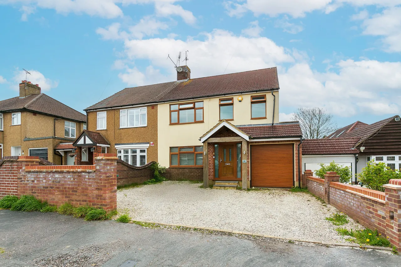 Garston, WD25, photo 32