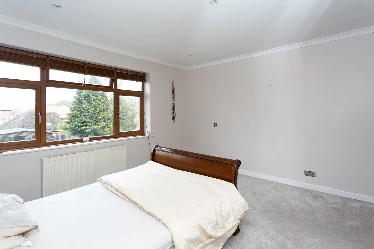 Garston, WD25, photo 23