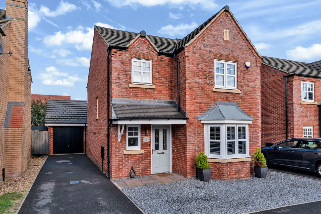 3 bed house for sale, Wisteria Way, Loughborough, LE11