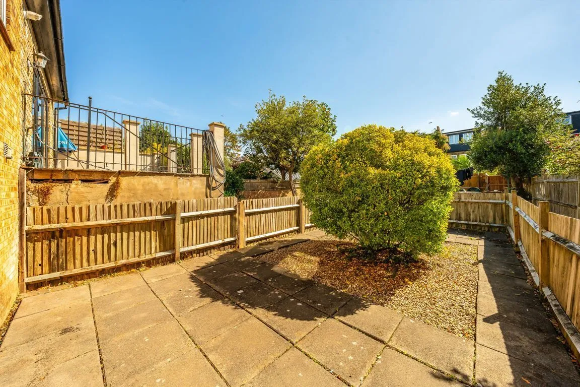 Darwin Road, W5, photo 6