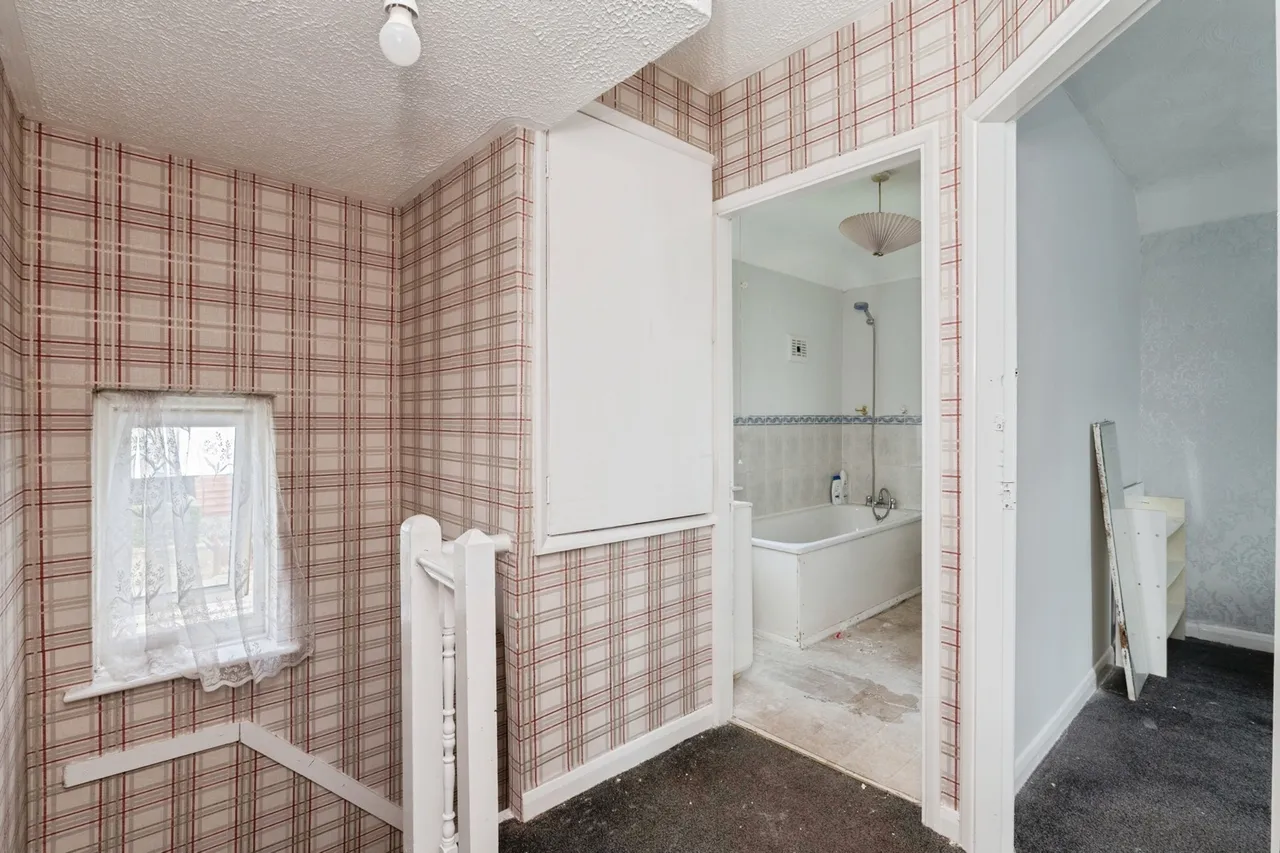 Hillcrest Avenue, Grays, Essex, RM20, photo 11