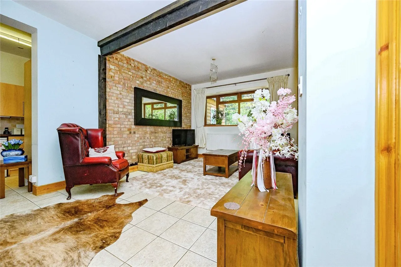 Dunstable Road, Studham, Dunstable, Bedfordshire, LU6, photo 6