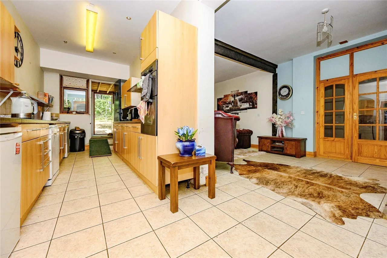 Dunstable Road, Studham, Dunstable, Bedfordshire, LU6, photo 10