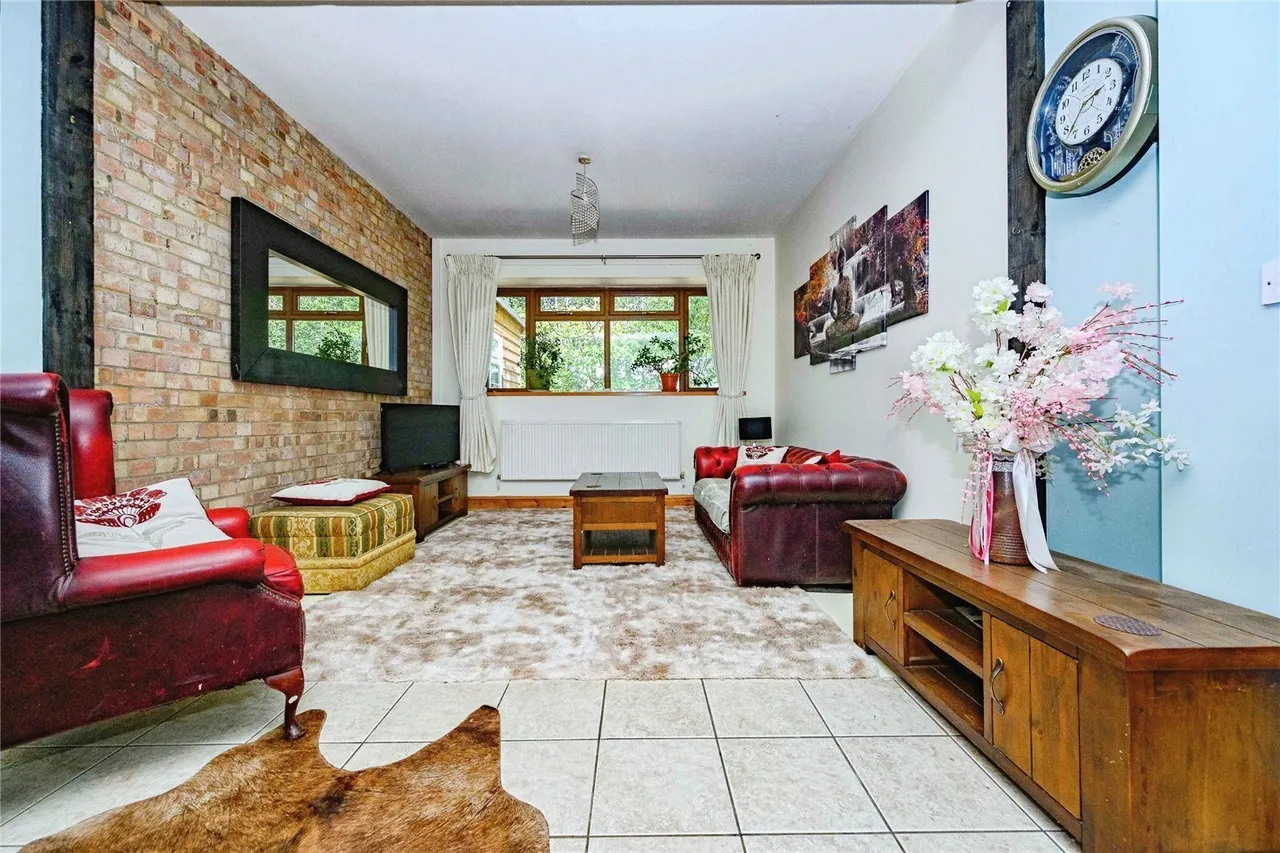 Dunstable Road, Studham, Dunstable, Bedfordshire, LU6, photo 8
