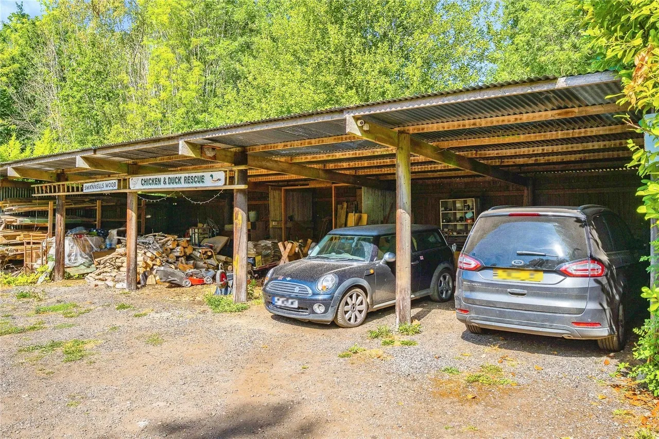 Dunstable Road, Studham, Dunstable, Bedfordshire, LU6, photo 25