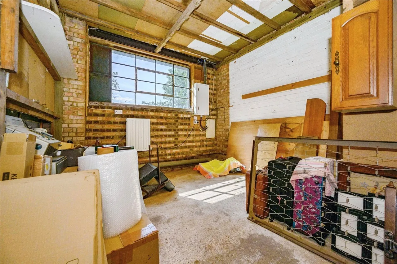 Dunstable Road, Studham, Dunstable, Bedfordshire, LU6, photo 19