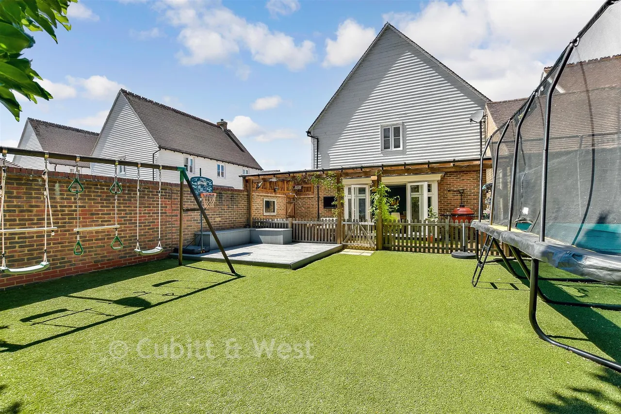 Haine Close, Horley, RH6, photo 18