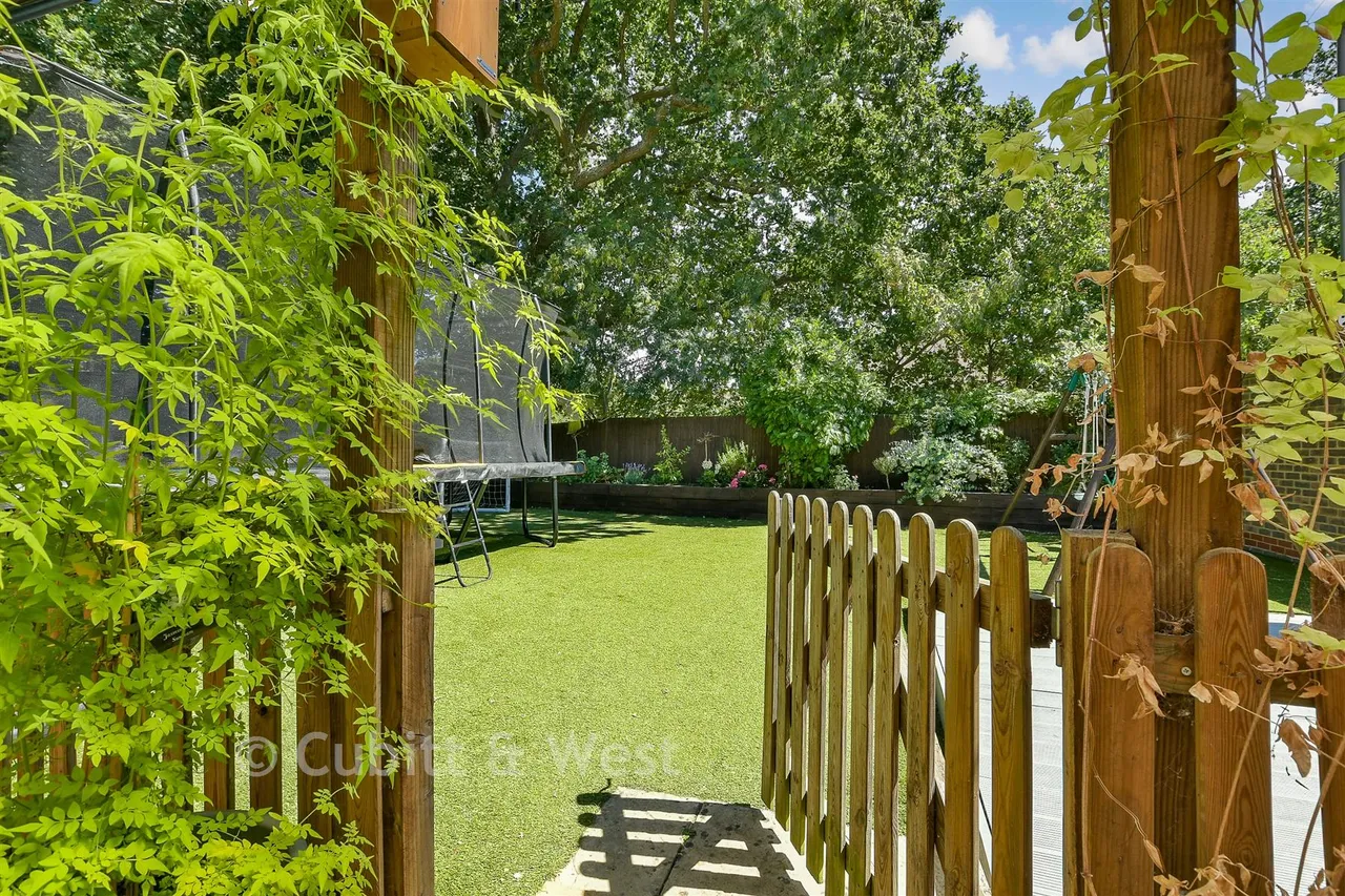 Haine Close, Horley, RH6, photo 16