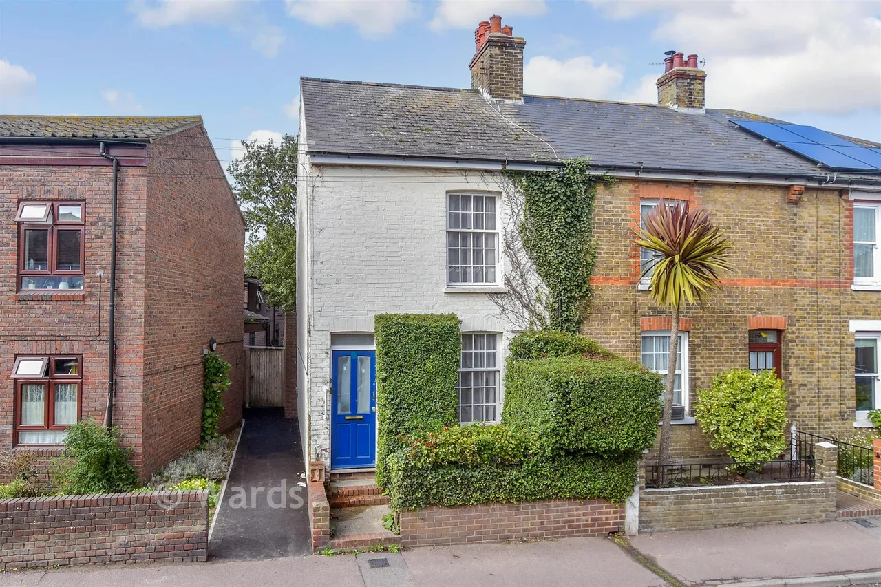2 bed house for sale, Western Road, Deal, CT14
