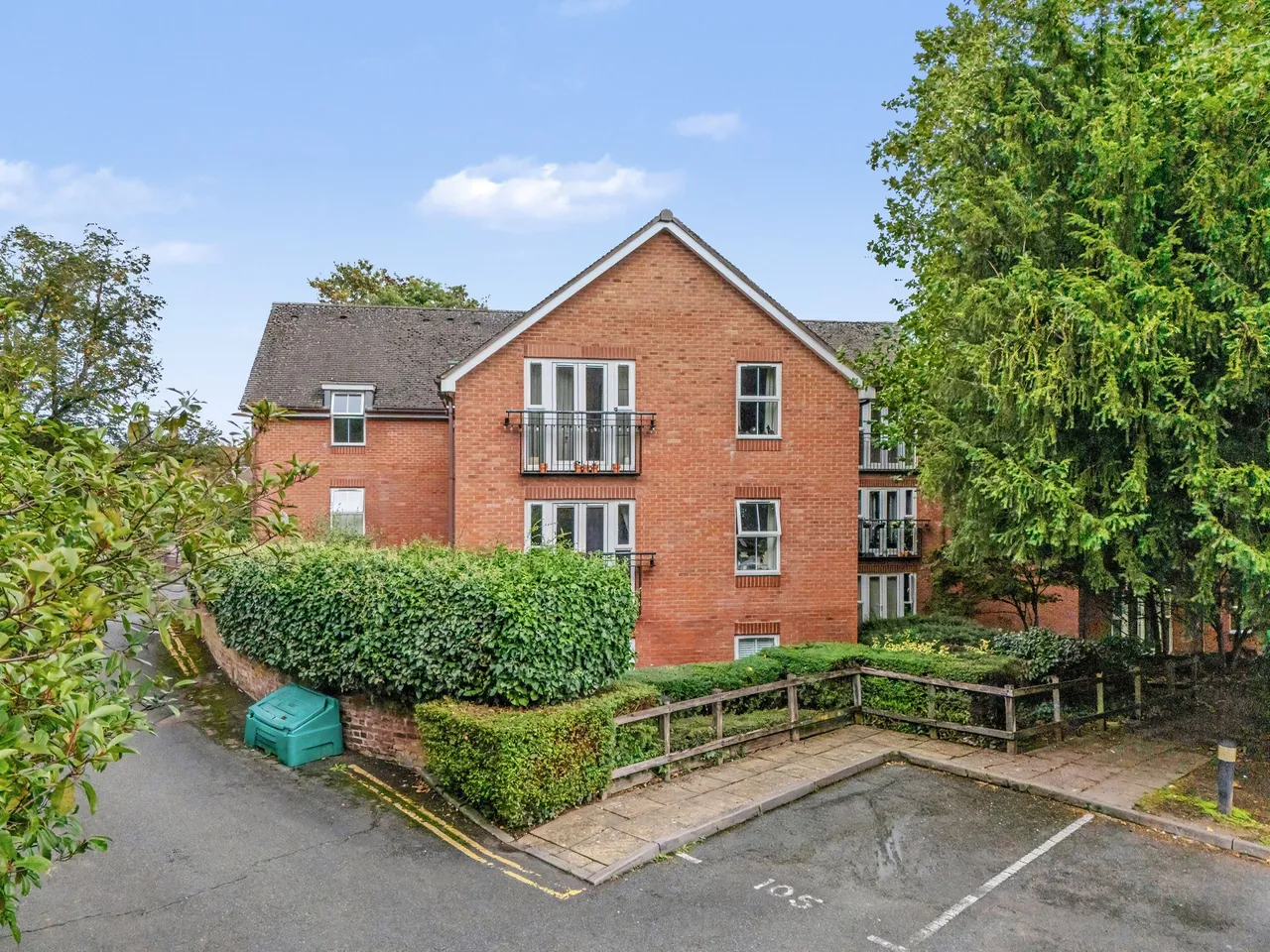Romani Close, Warwick, CV34, photo 9