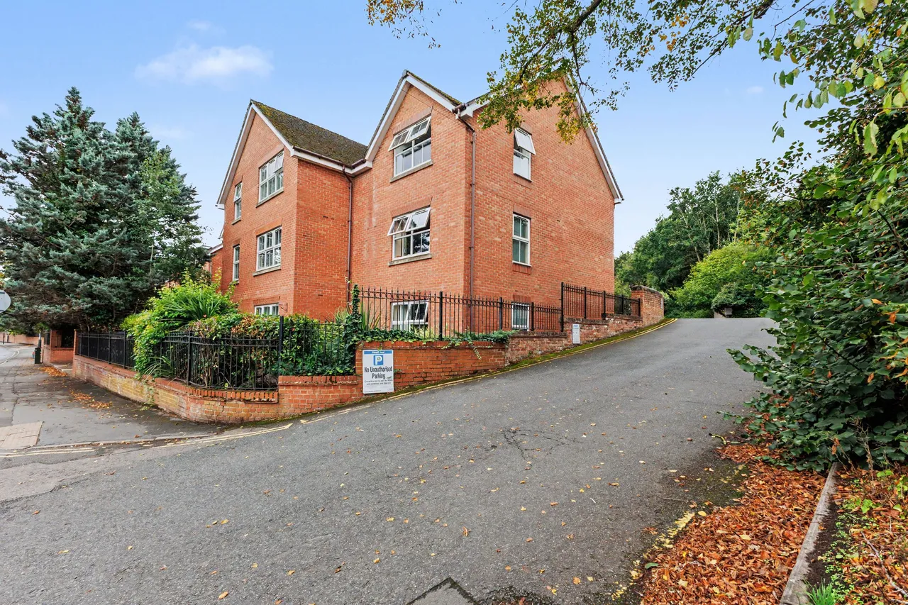 1 bed flat for sale — Romani Close, Warwick, CV34