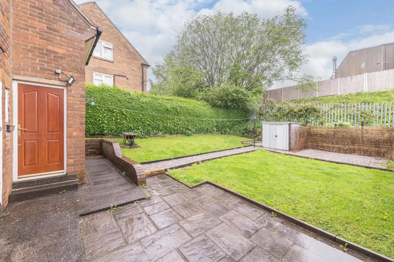 Sandene Avenue, Huddersfield, photo 7