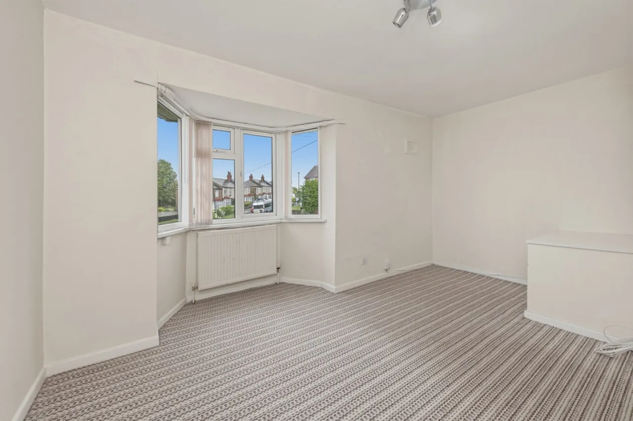 Sandene Avenue, Huddersfield, photo 8