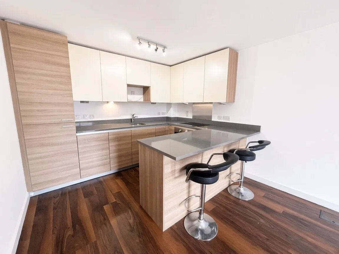 Ensign House, NW9, photo 4