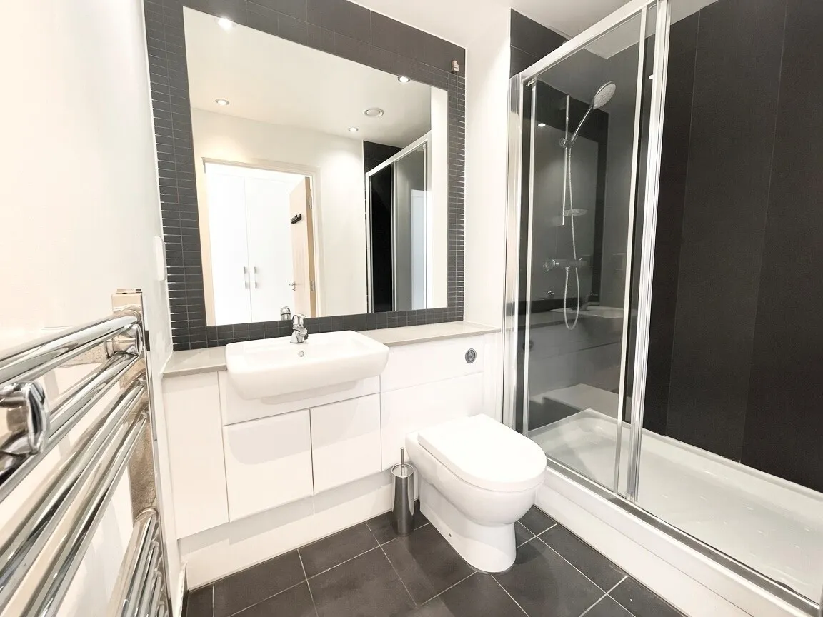 Ensign House, NW9, photo 8