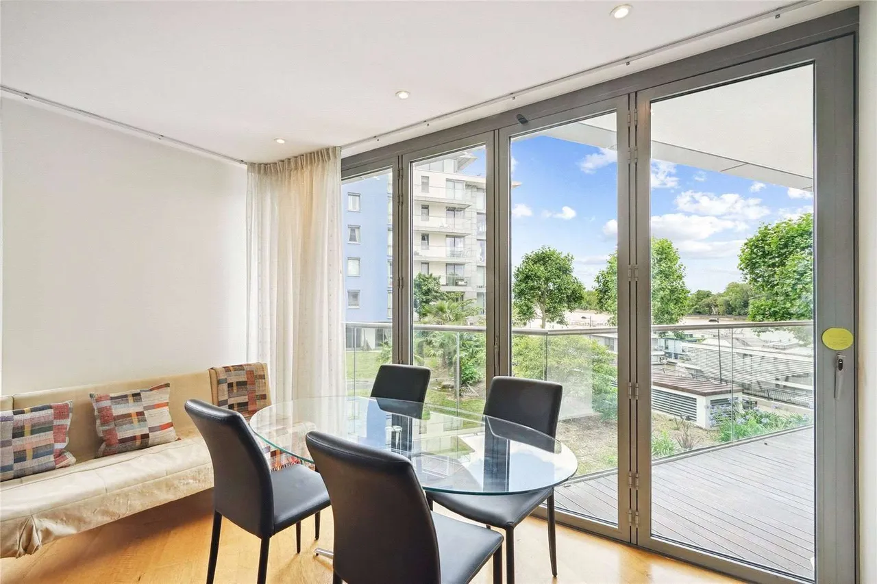 Eastfields Avenue, London, SW18 1JX, photo 8